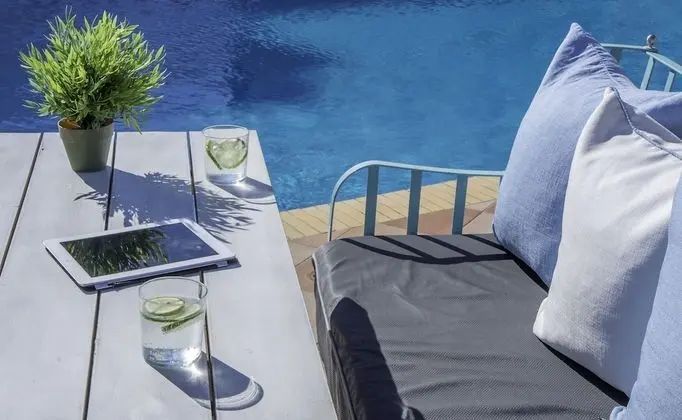 Maisonette, Sea View