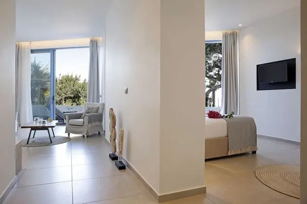 Master Suite, Sea View