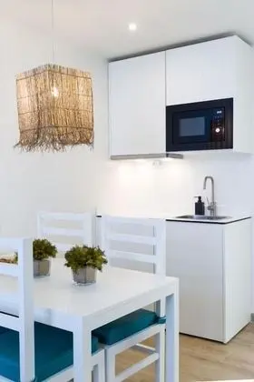 Family Tek Büyük veya İki Ayrı Yataklı Oda, Koy Manzaralı