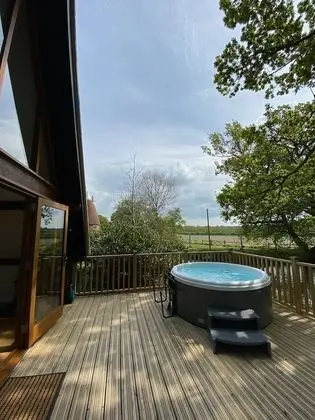 Luxury Kulübe, Engellilere Uygun, Banyolu/Duşlu (Avalon Waterside Lodge)
