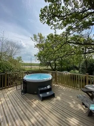 Luxury Kulübe, Engellilere Uygun, Banyolu/Duşlu (Avalon Waterside Lodge)