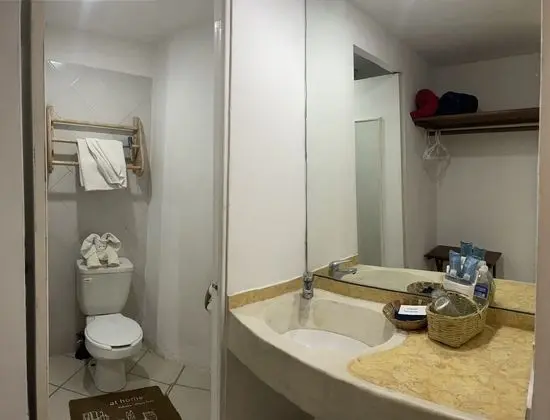 Tek Büyük Yataklı Oda, 2 Çift Kişilik Yatak