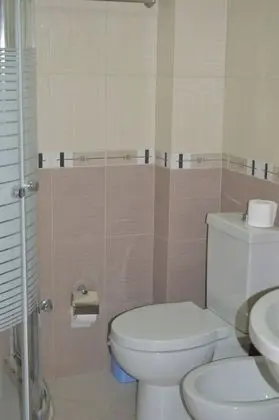 Üç Kişilik Oda
