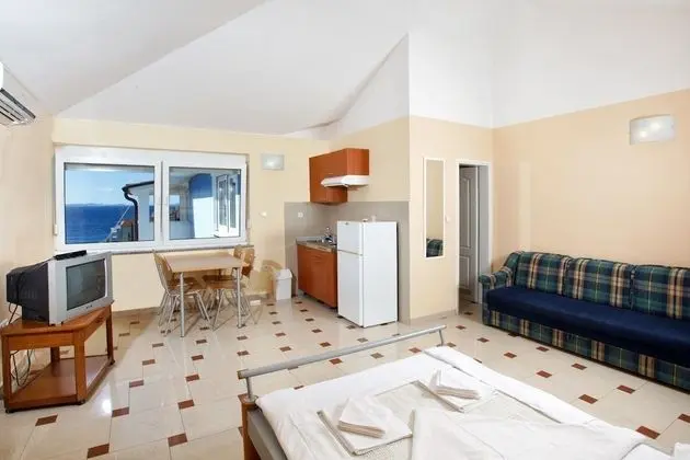 Stüdyo, Deniz Manzaralı