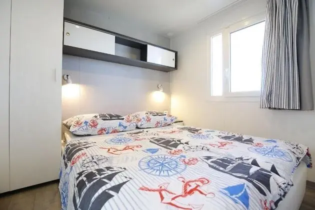 Premium Karavan, 2 Yatak Odası, Sigara İçilmez, Deniz Manzaralı