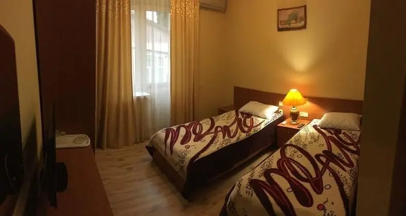 Standard Tek Büyük veya İki Ayrı Yataklı Oda