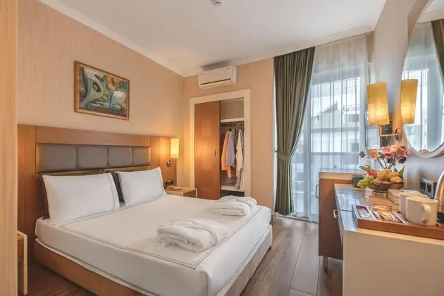 https://images.etstur.com/imgproxy/resize/2560x1440/files/images/hotelImages/etsrooms/868/Oba_Star_Hotel___Spa_20260212112246_3.jpg