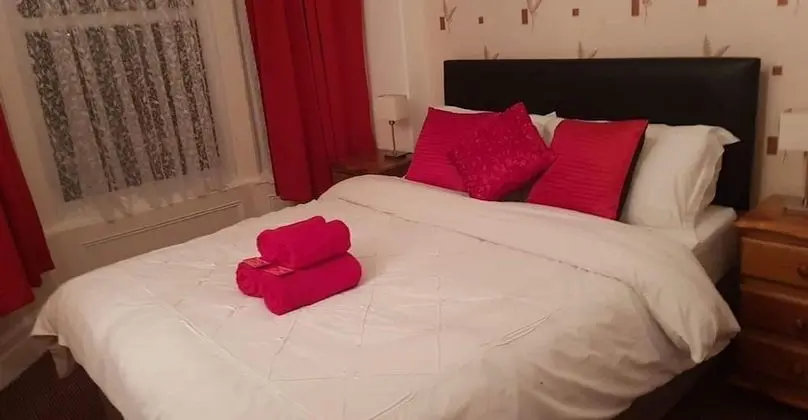 Tek Büyük Yataklı Oda