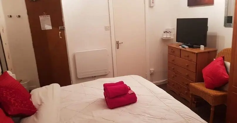 Tek Büyük Yataklı Oda