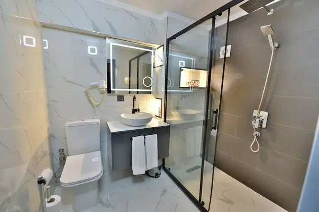 Deluxe Family Room With Balcony