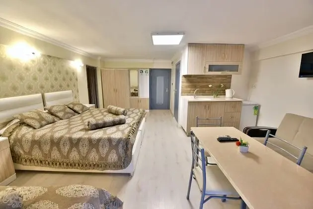 Deluxe Triple Room With Sea View