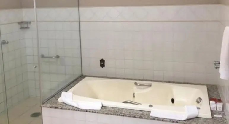 Luxury Tek Büyük Yataklı Oda