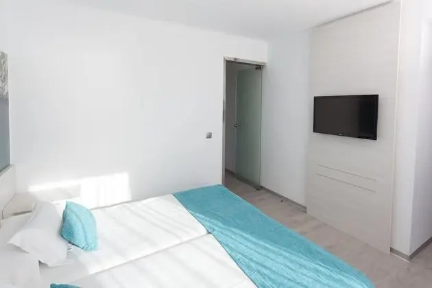 Standard Tek Büyük Yataklı Oda, Deniz Manzaralı, Kule (2 Adults + 1 Child)