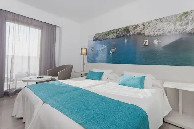 Standard Tek Büyük Yataklı Oda, Deniz Manzaralı, Kule (2 Adults + 1 Child)