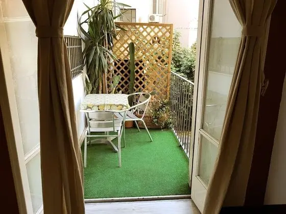 Comfort Tek Büyük Yataklı Oda, Avlu Manzaralı