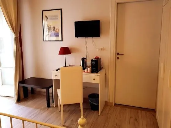 Comfort Tek Büyük Yataklı Oda, Avlu Manzaralı