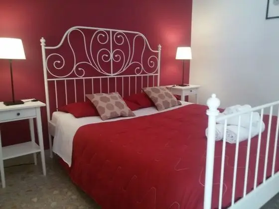 Tek Büyük Yataklı Oda, Avlu Manzaralı