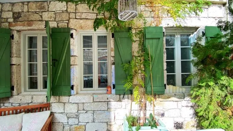 Ekonomik Oda, Avlu Manzaralı, Giriş Katı