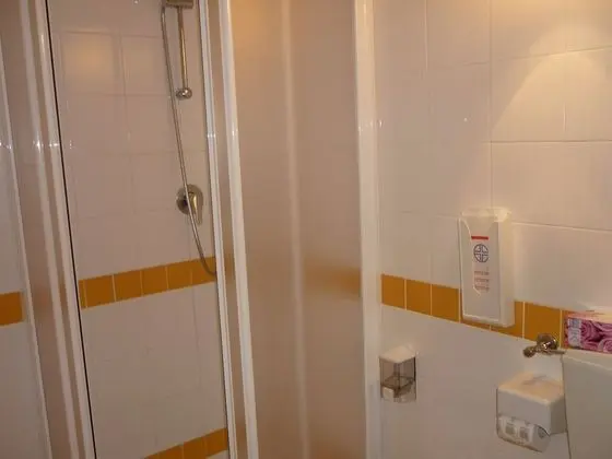 Classic Büyük Yataklı Tek Kişilik Oda
