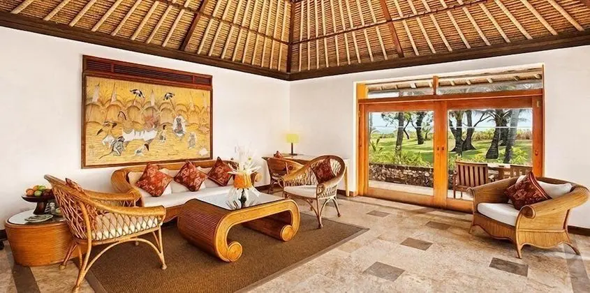 Villa, Kişiye Özel Havuzlu, Kısmi Deniz Manzarası