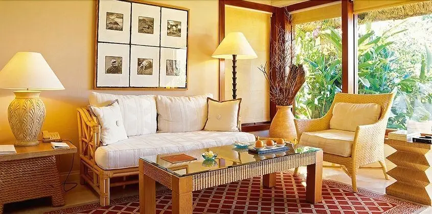 Luxury Villa, Bahçeli