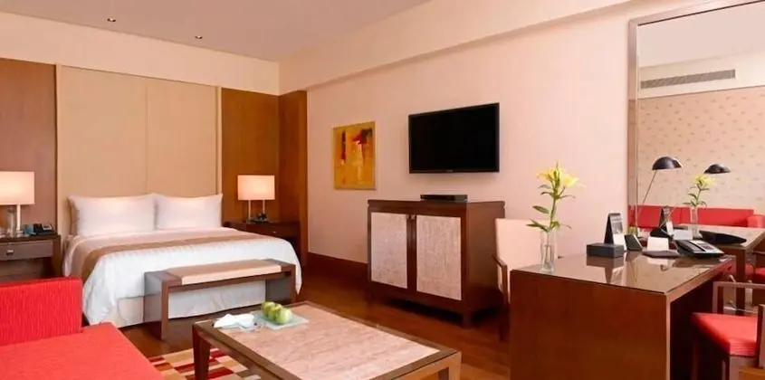 Luxury Oda