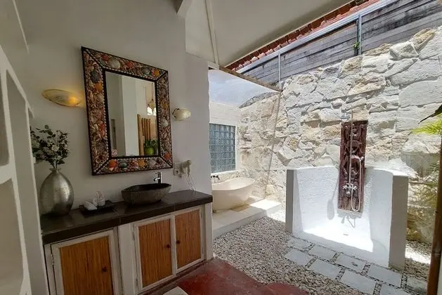 Comfort Villa, 2 Yatak Odası, Balkon, Havuz Manzaralı