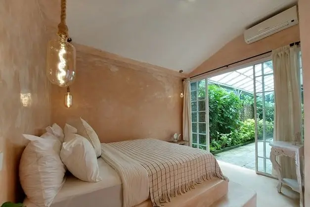 Comfort Villa, 2 Yatak Odası, Balkon, Havuz Manzaralı