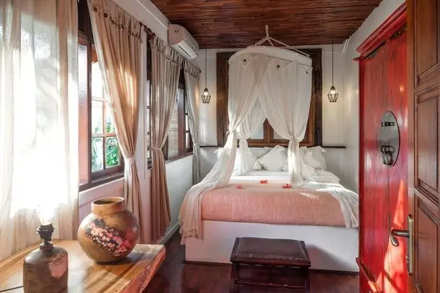 Family Villa, 4 Yatak Odası, Avlu Manzaralı, Havuz Kenarı