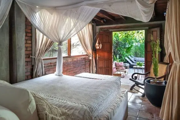 Family Villa, 4 Yatak Odası, Avlu Manzaralı, Havuz Kenarı