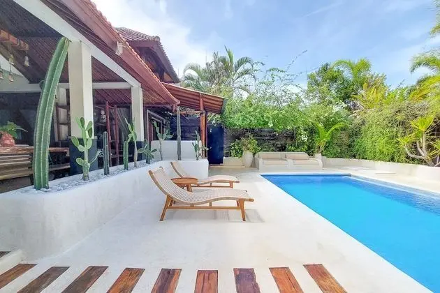 Family Villa, 4 Yatak Odası, Avlu Manzaralı, Havuz Kenarı