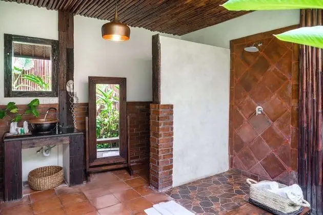 Family Villa, 4 Yatak Odası, Avlu Manzaralı, Havuz Kenarı