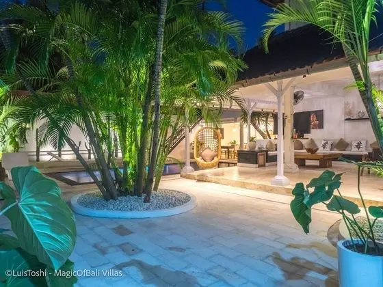 Luxury Villa, 3 Yatak Odası, Balkon/Veranda, Bahçe Manzaralı
