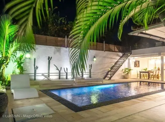 Luxury Villa, 3 Yatak Odası, Balkon/Veranda, Bahçe Manzaralı