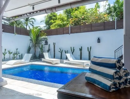 Luxury Villa, 3 Yatak Odası, Balkon/Veranda, Bahçe Manzaralı