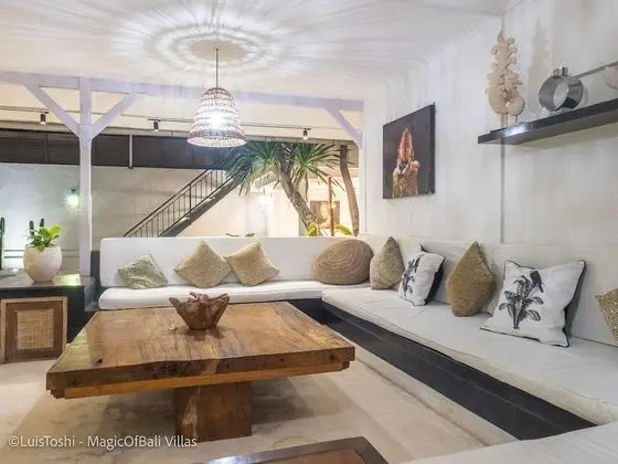 Luxury Villa, 3 Yatak Odası, Balkon/Veranda, Bahçe Manzaralı