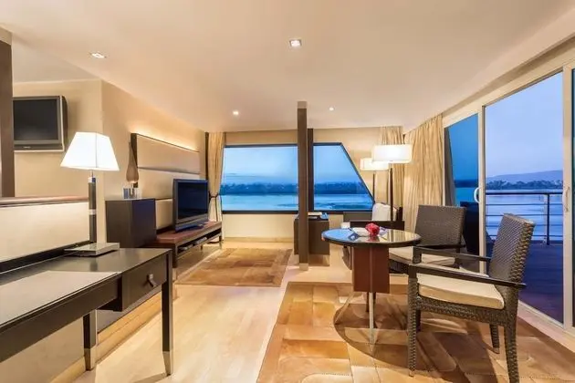 Luxury Süit (with private terrace & Jacuzzi)