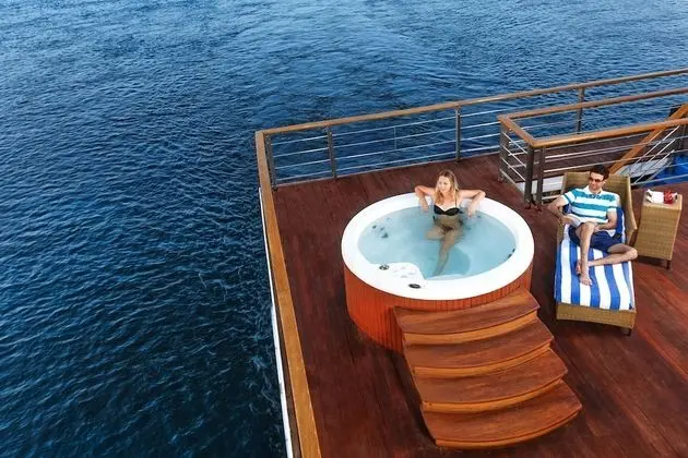 Luxury Süit (with private terrace & Jacuzzi)