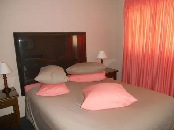 Self-catering units - One Bedroom