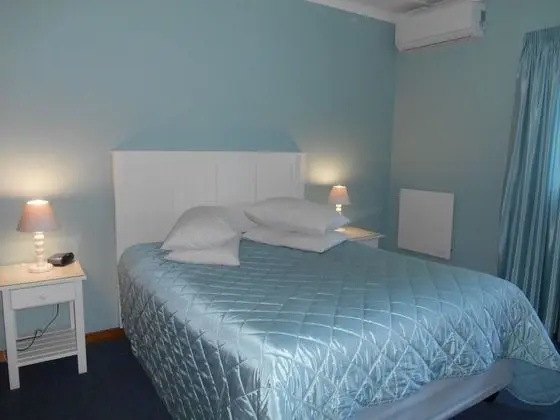 Self-catering units - Queen Bed