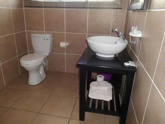 Self-catering units - Queen Bed