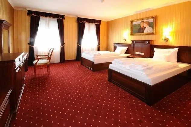 Premium Tek Büyük Yataklı Oda