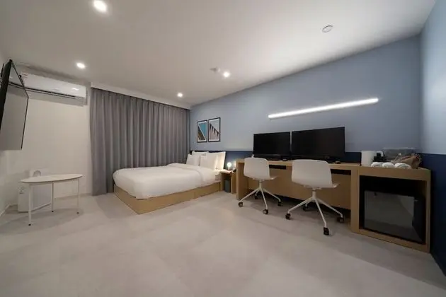 Deluxe Tek Büyük Yataklı Oda