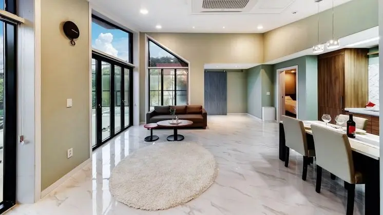 Ev (McCartney, Pet Friendly)