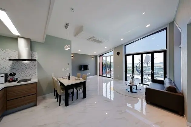 Ev (McCartney, Pet Friendly)