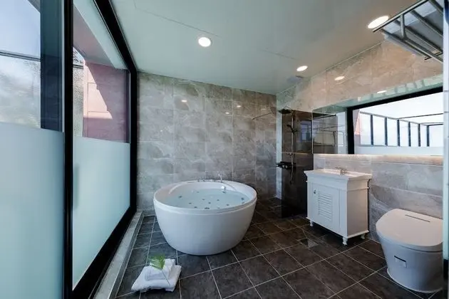 Ev (McCartney, Pet Friendly)