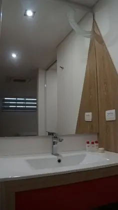 Üç Kişilik Oda