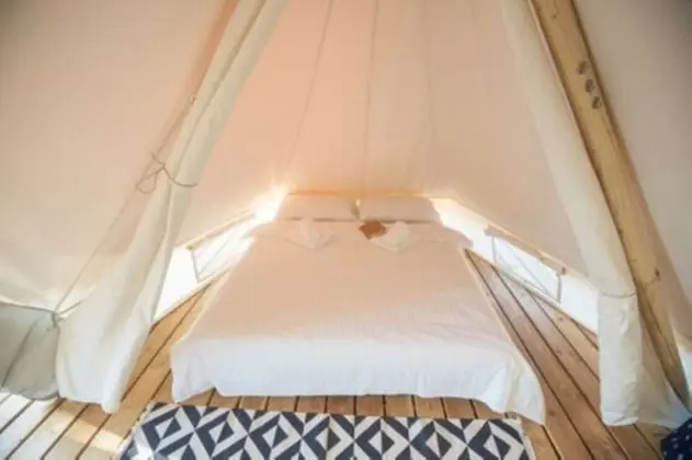 Classic Bell Tent (1-2 Adults)