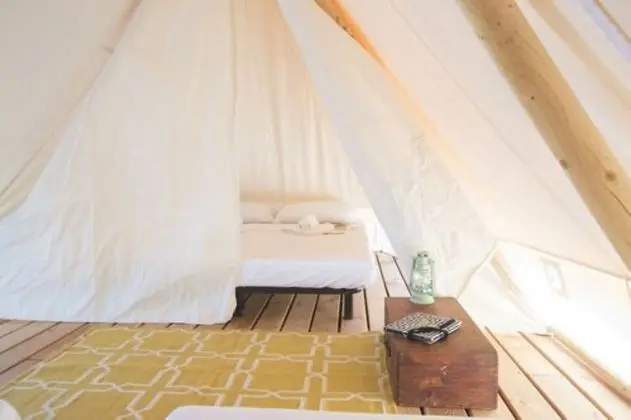 Classic Bell Tent (3-4 adults)