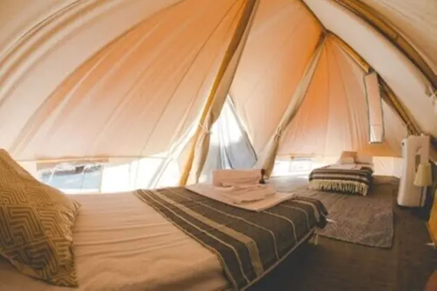 Classic Bell Tent (3-4 adults)